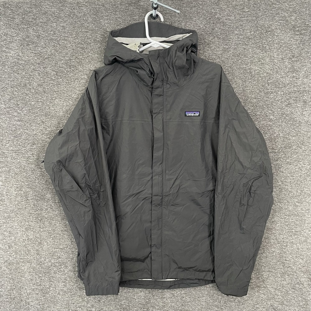 Patagonia Jacket Mens Large Gray Hooded Rain Coat Waterproof Nylon Shell READ